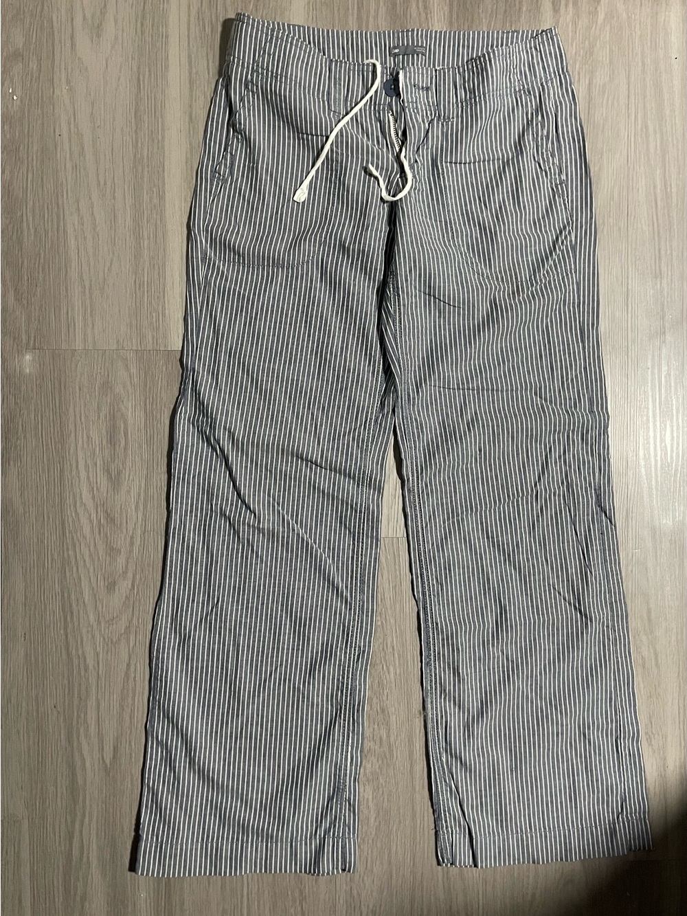 Women’s Grey and White Striped Gap Flared Drawstring Pants